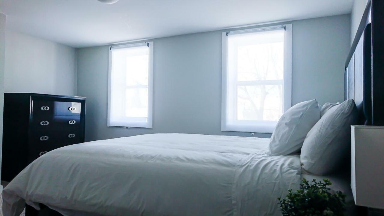 Spacious 3 Bdrm Home Near Downtown Ottawa Exterior photo